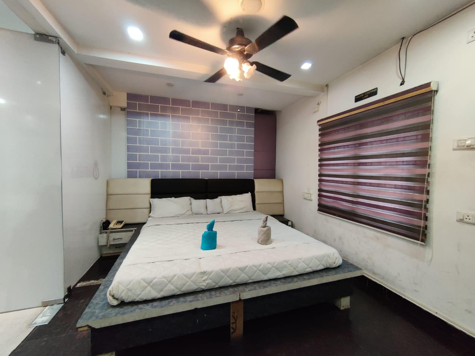 Varnika Hotel Management & Business Management Visakhapatnam Academic Building photo 4